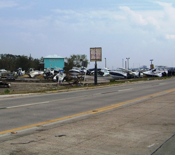 tom+moughon+-+9-20-08HurricaneIkeKemah